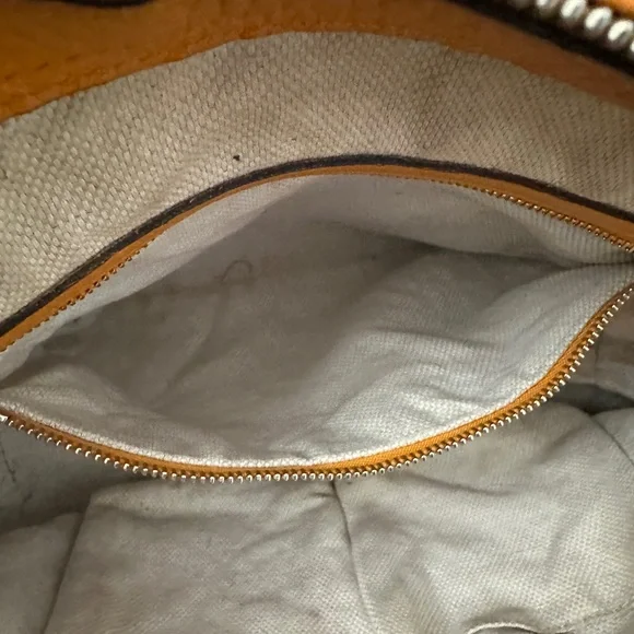 Authentic GUCCI Pebbled Calfskin Small Soho Top Handle Bag Curcuma- preowned - Picture 11 of 16